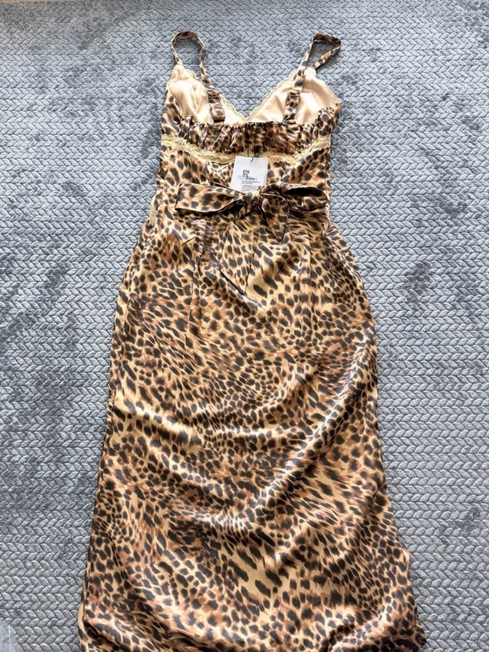 NWT Princess Polly Leopard Print Satin Midi Dress with Lace Detail Size 4 - Picture 5 of 16